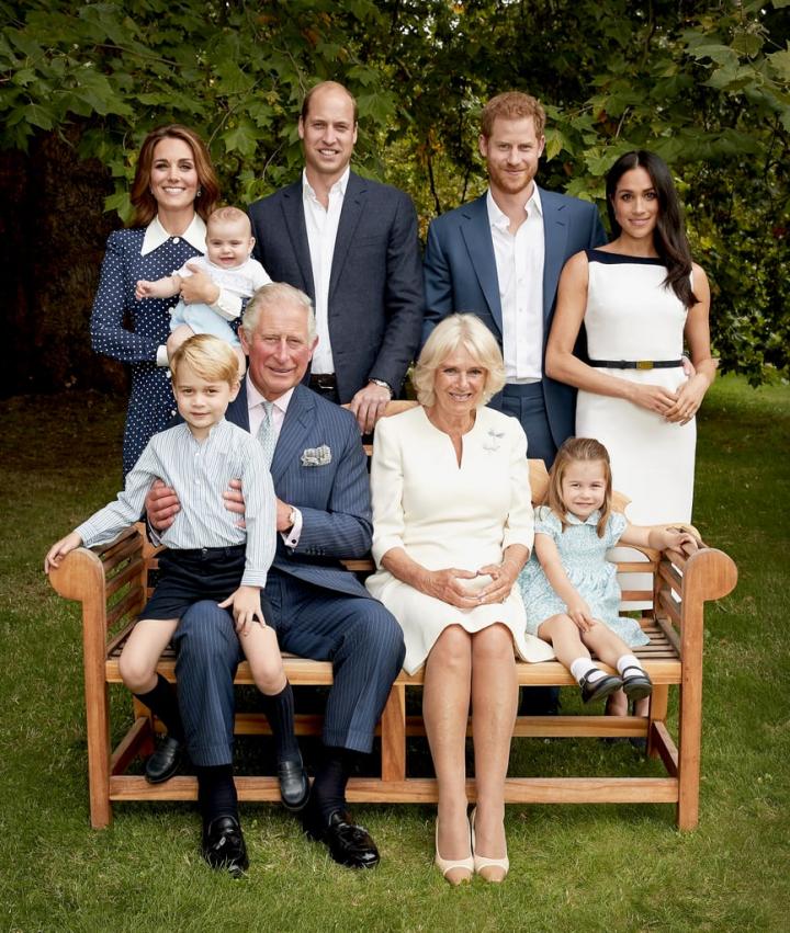 Royal-Family-Portraits-Prince-Charles-70th-Birthday.jpg