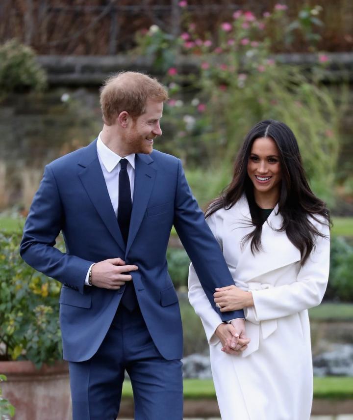 Prince-Harry-Meghan-Markle-PDA-Pictures.jpg
