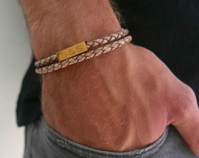 Men-Personalized-Bracelet.jpg