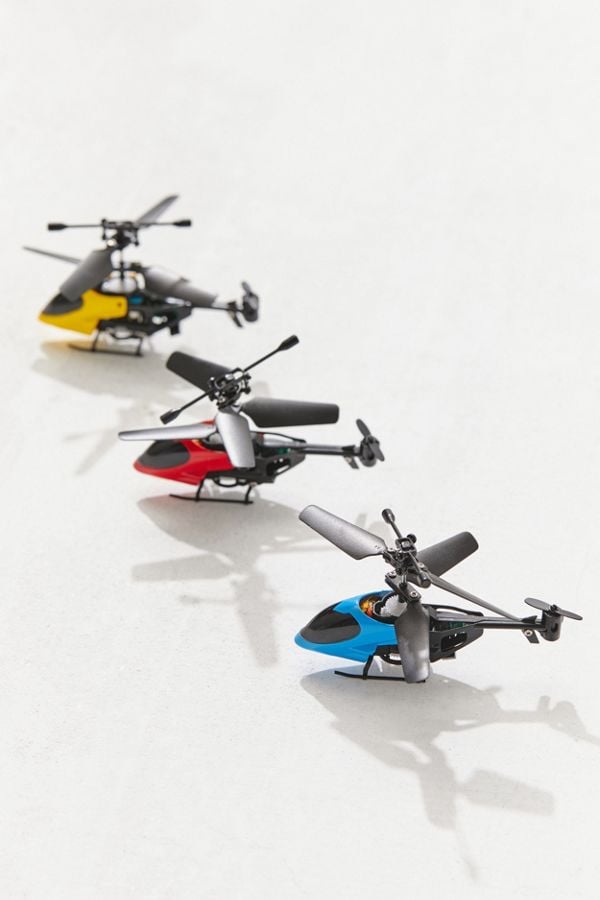 World-Smallest-RC-Helicopter.jpg