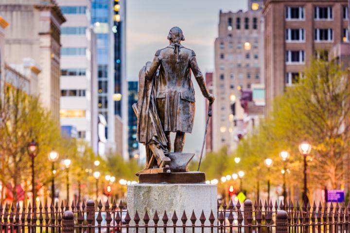 Raleigh-NC-Capitol-statue-of-George-Washington-.jpg?resize=1200%2C800&ssl=1