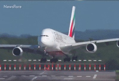 pilots-who-definitely-packed-their-brown-pants-xx-gifs-1-1.jpg?quality=85&strip=info