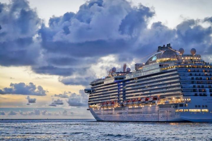 Best-Romantic-Cruises.jpg