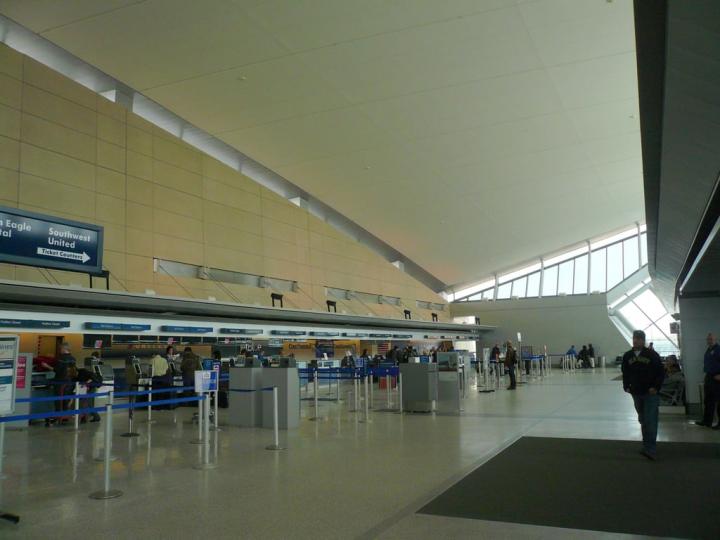 Buffalo-Niagara-International-Airport.jpg