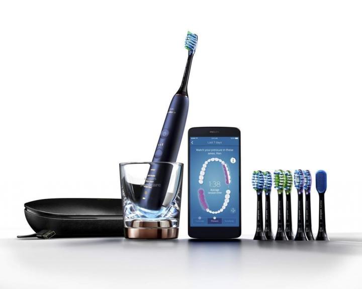 Philips-Sonicare-DiamondClean-Smart-Electric-Rechargeable-Toothbrush.jpg
