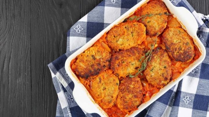 Appetizer-Tomato-Gefilte-Fish.png