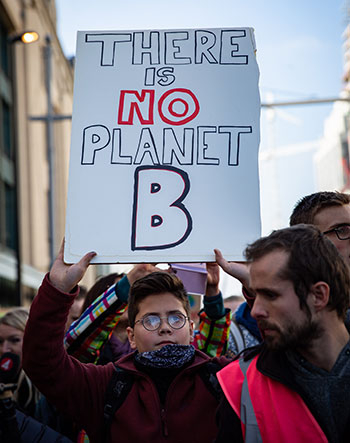 031319_climateprotests_inline3_Brussels_rev.jpg