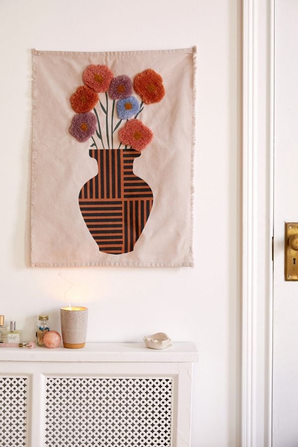 Floral-Vase-Tufted-Tapestry.jpg