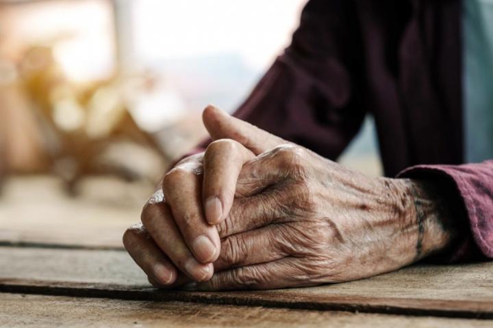 old-person-hands.jpg?resize=1024%2C683&ssl=1