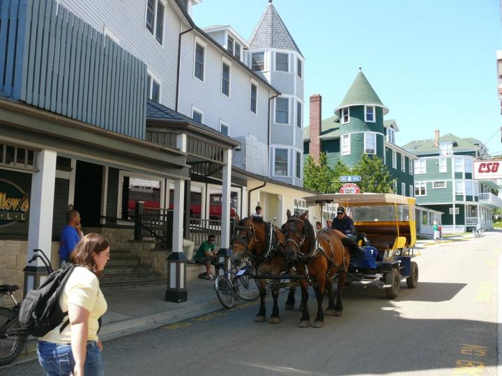 Mackinac-Island-MI.jpg