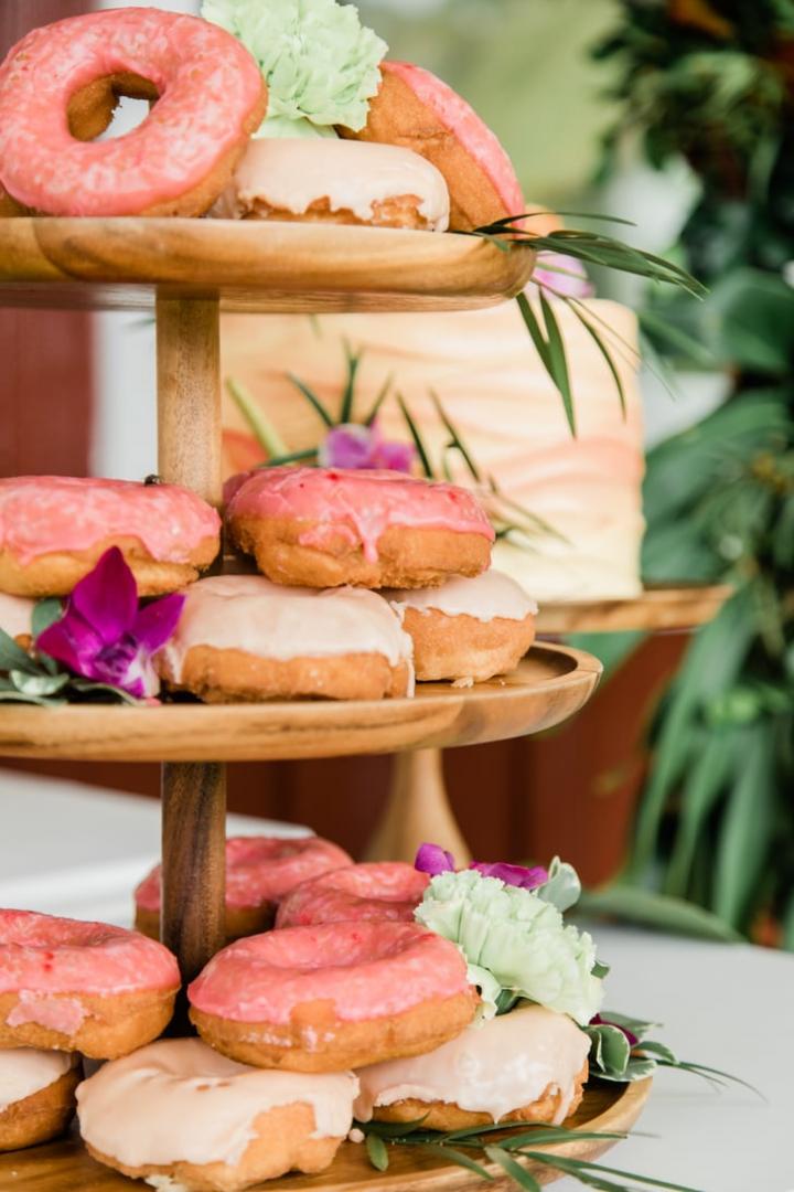 Donut-Wedding-Displays.jpg