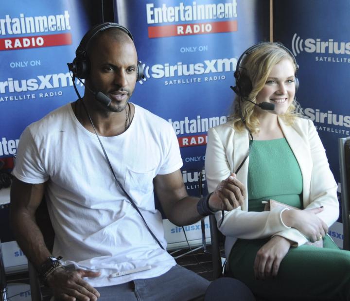 Pictured-Ricky-Whittle-Eliza-Taylor.jpg
