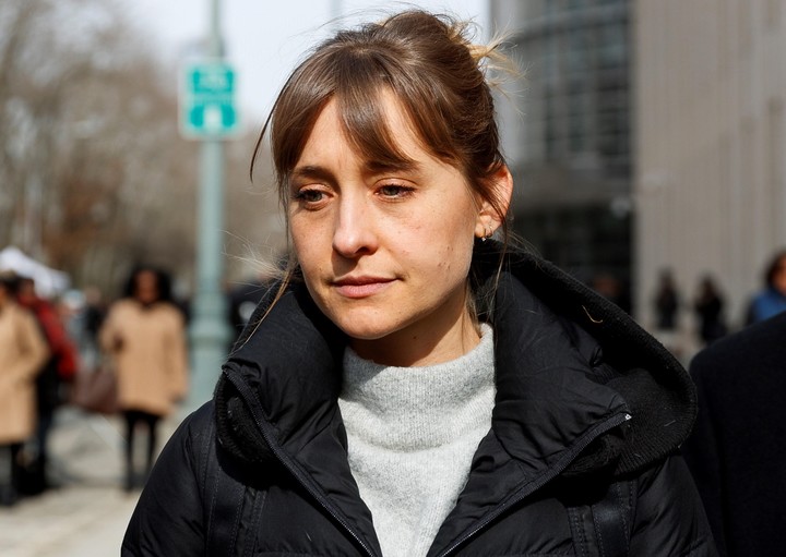 allison-mack-habia-sido-detenida___vhN0Ew25H_720x0__1.jpg