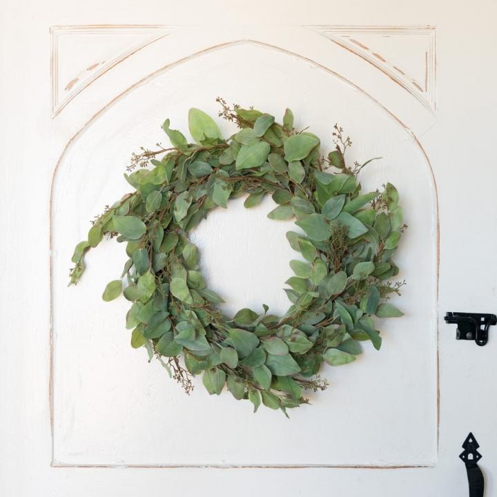 Eve-Eucalyptus-Wreath.jpg