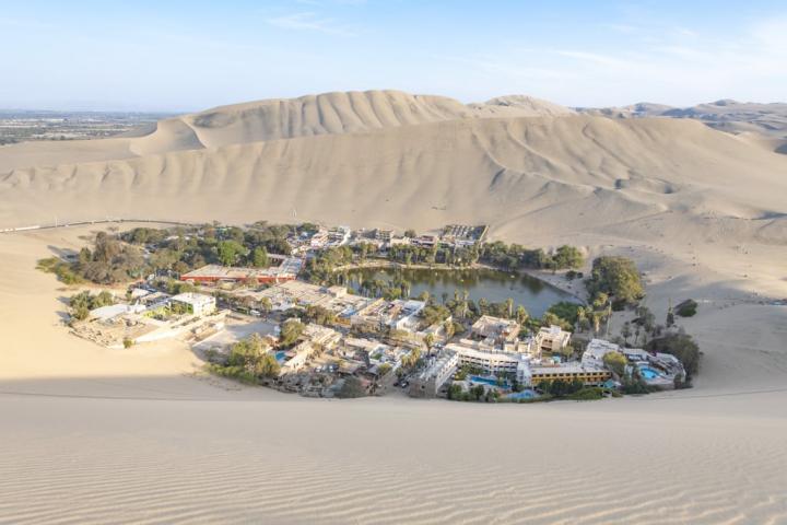 Huacachina-Oasis-Peru.jpg