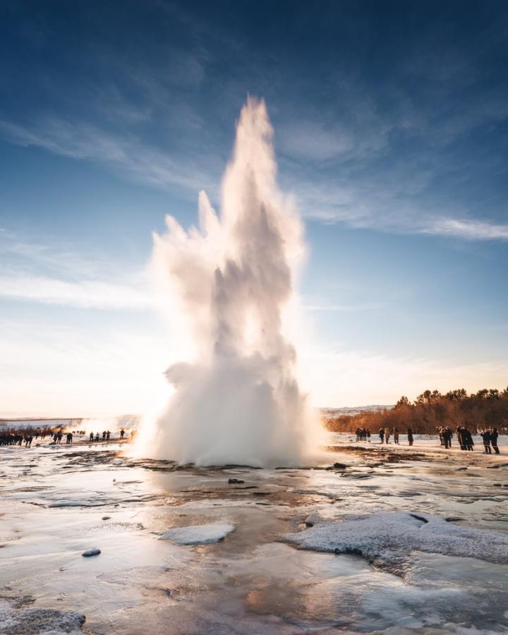 Strokkur-Geyser-Iceland.jpg