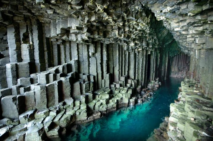 Fingal-Cave-Scotland.jpg