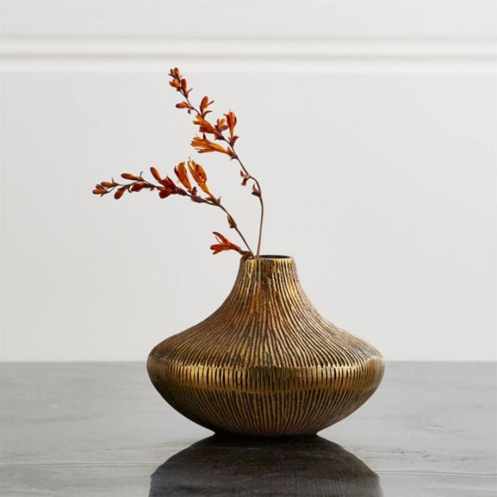 House-Lannister-Mini-Antique-Brass-Bud-Vase.jpg