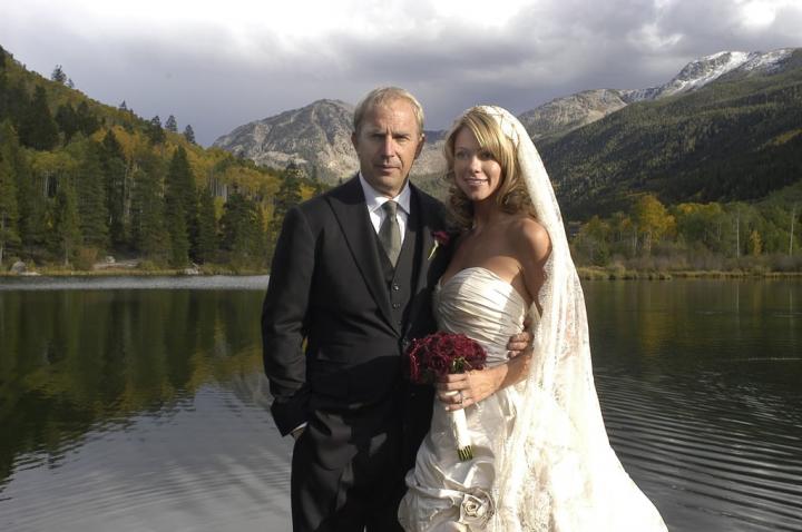 September-2004-Kevin-Costner-married-Christine-Baumgartner.jpg