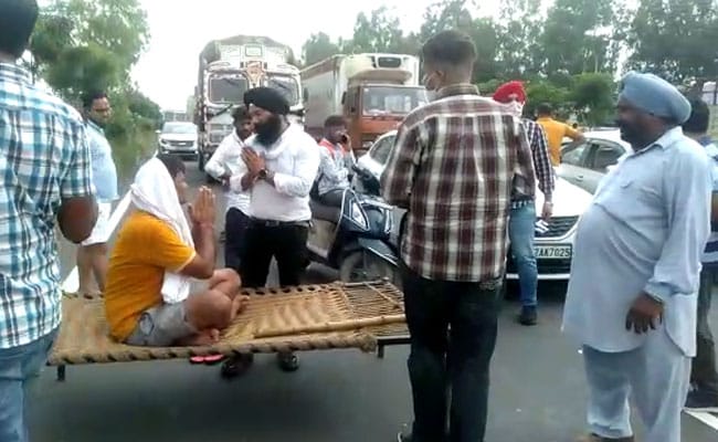 5vkbdc8g_farmers-protest-kurukshetra_625x300_28_August_21.jpg