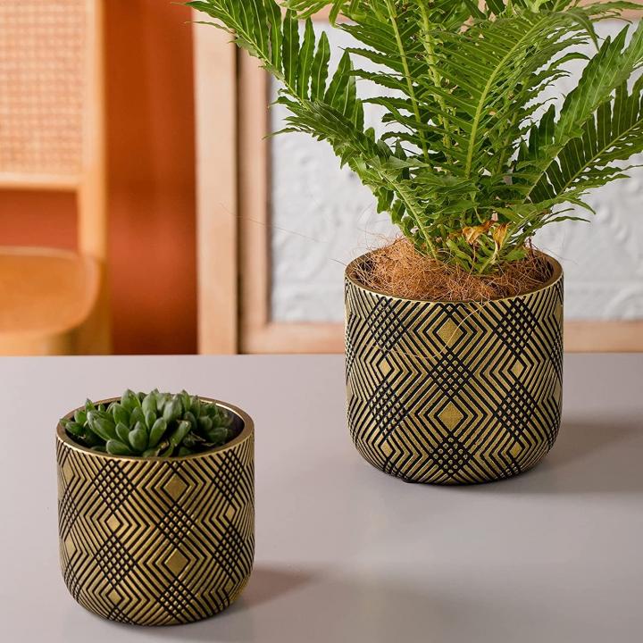 Gold-Moment-Vintage-Golden-Painted-Cement-Planter-with-Rhombus-Embossed-Pattern.jpg