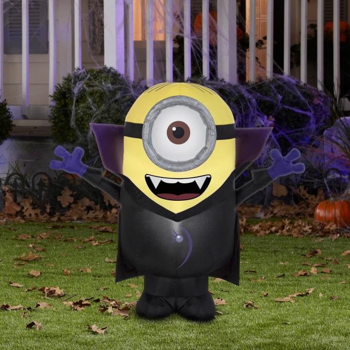 For-Minions-Fans-Gemmy-Airblown-Gone-Batty-Minion-Universal-3-ft-Tall.jpg