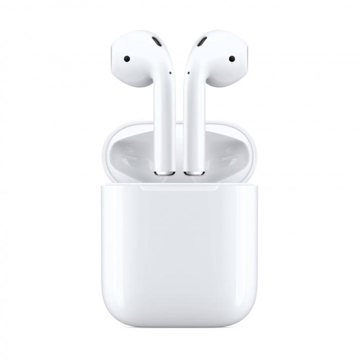 Wireless-Earphones-For-One-On--Go-Apple-AirPods-with-Charging-Case.jpg