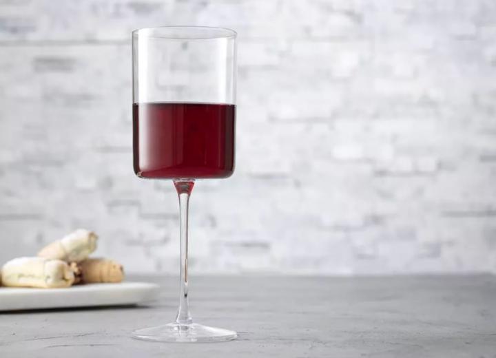 Unique-Wine-Glasses-JoyJolt-Claire-Crystal-Red-Wine-Glasses-Set-4.png