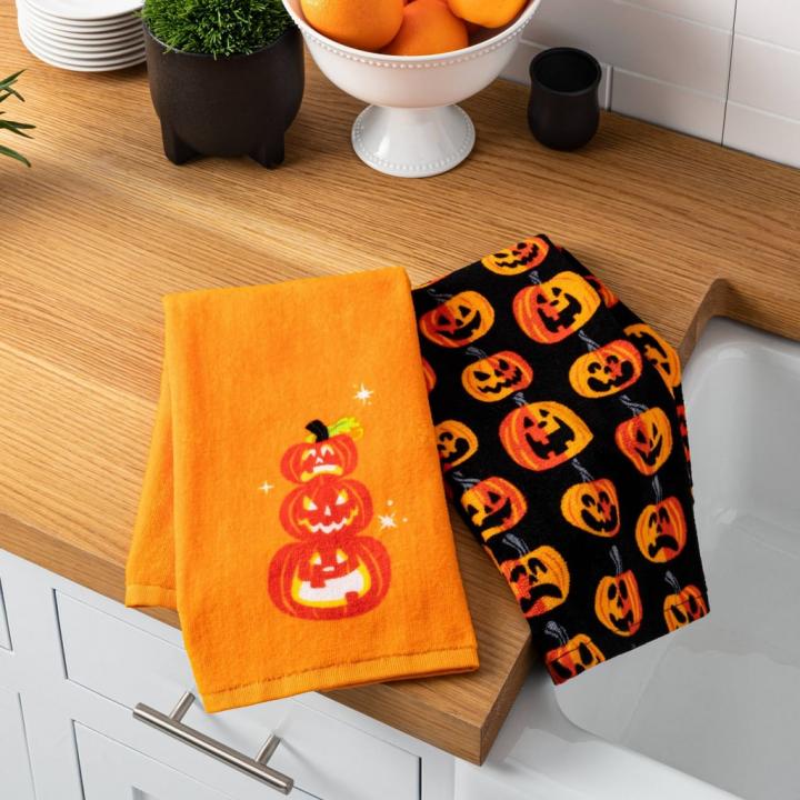 Dry-in-Style-Hyde-EEK-Pumpkin-Halloween-Terry-Kitchen-Towels.jpg
