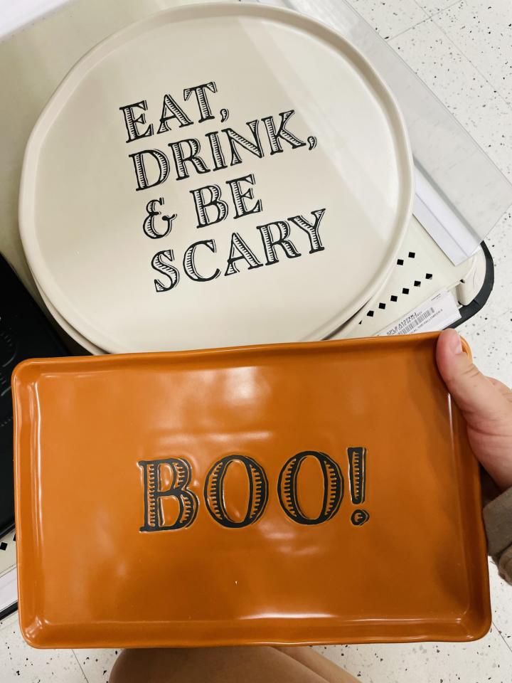 Perfect-For-Entertaining-Threshold-Halloween-Serving-Platters.jpg