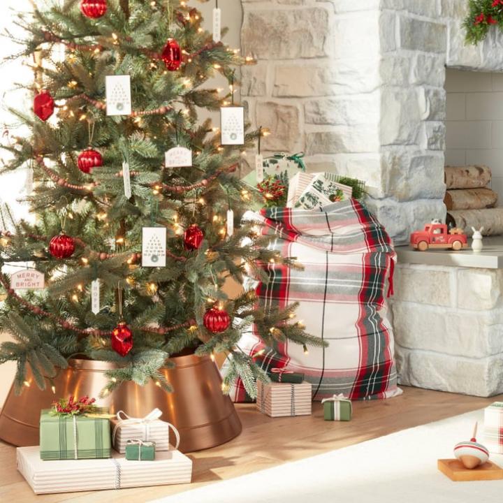 hearth-hand-magnolia-holiday-collection-at-target.jpg