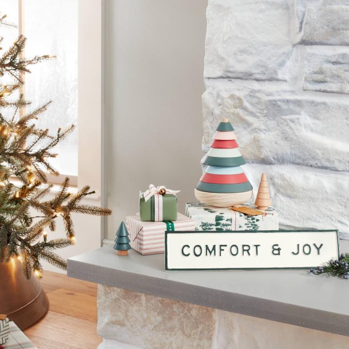 Comfort-Joy-Seasonal-Sign.jpg
