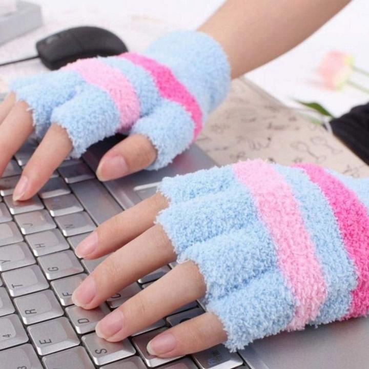 Cozy-Work-From-Home-Gloves-USB-Heated-Mittens.jpg