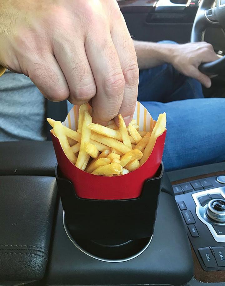French-Fry-Lover-Maad-Fries-Fly-Multi-Purpose-Universal-Car-French-Fry-Holder.jpg