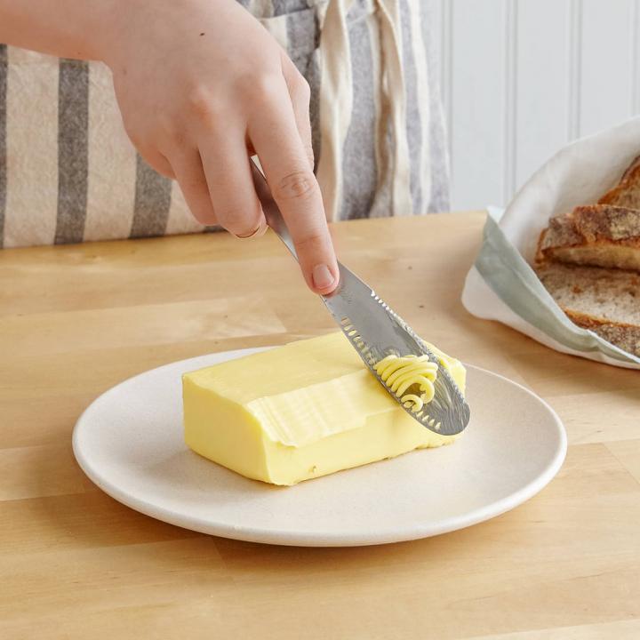 Brilliant-Invention-Easy-Spread-Butter-Knife.jpg