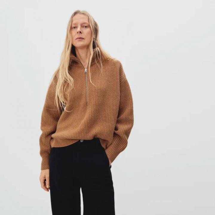 For-Queen-Comfort-Everlane-Felted-Merino-Half-Zip-Sweater.webp