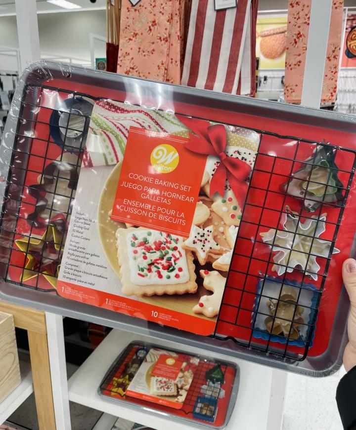 Everything-You-Need-For-Treats-Wilton-Happy-Holidays-Cookie-Baking-Set.jpg