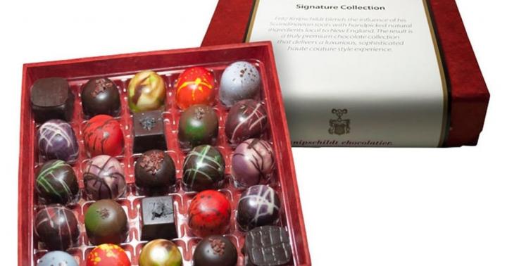 25-Piece-Signature-Chocolate-Collection-Gift-Box-By-Knipschildt.jpg