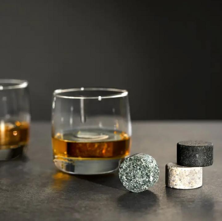 For-Cocktail-Connoisseur-Viski-Glacier-Rocks-Set-4-Chilling-Stones.jpg