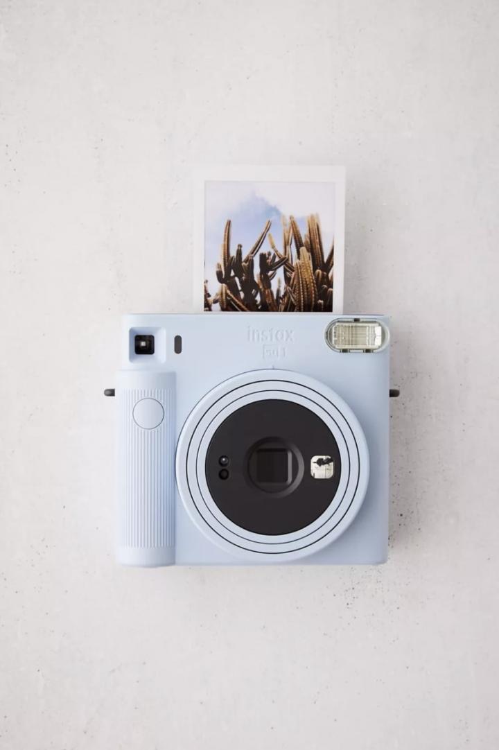 To-Create-New-Memories-Fujifilm-Instax-Square-SQ1.png