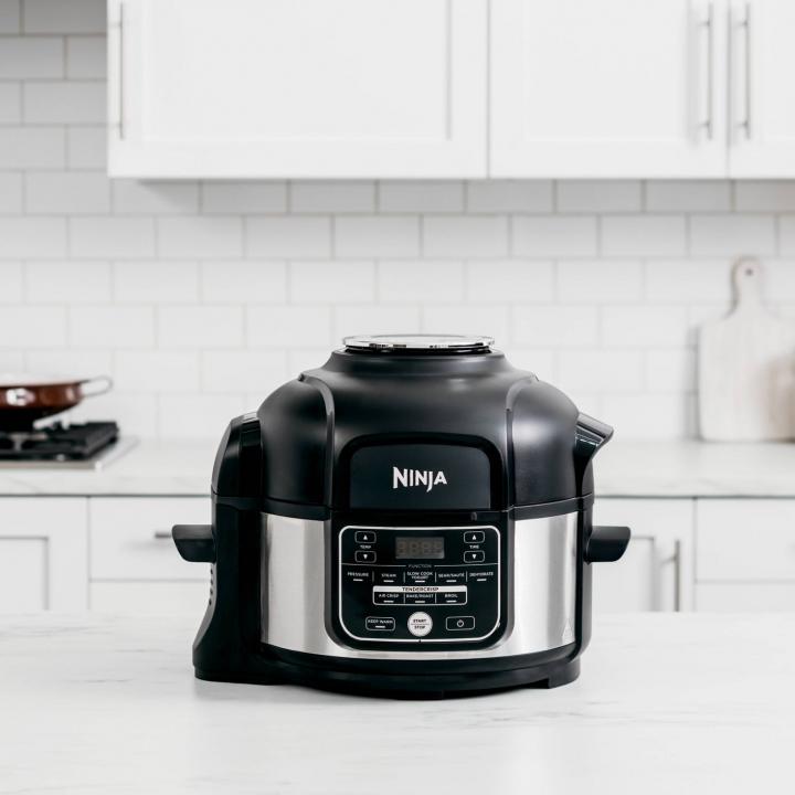 Multifunctional-Gadget-Ninja-Foodi-Programmable-10-in-1-5qt-Pressure-Cooker-Air-Fryer.jpg