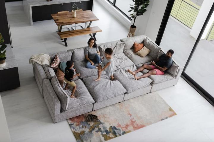 living-room-furniture-for-large-families.png