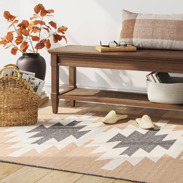 Unique-Rug-Bailey-Ville-Washable-Southwest-Diamond-Rug.jpg