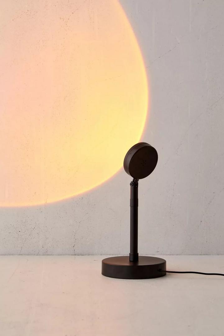 Cool-Lamp-Brilliant-Ideas-Sunset-Lamp.webp