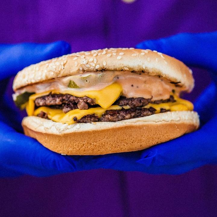 Mooby-Vegan-Burgers-Fries-Meal-Kit.jpg