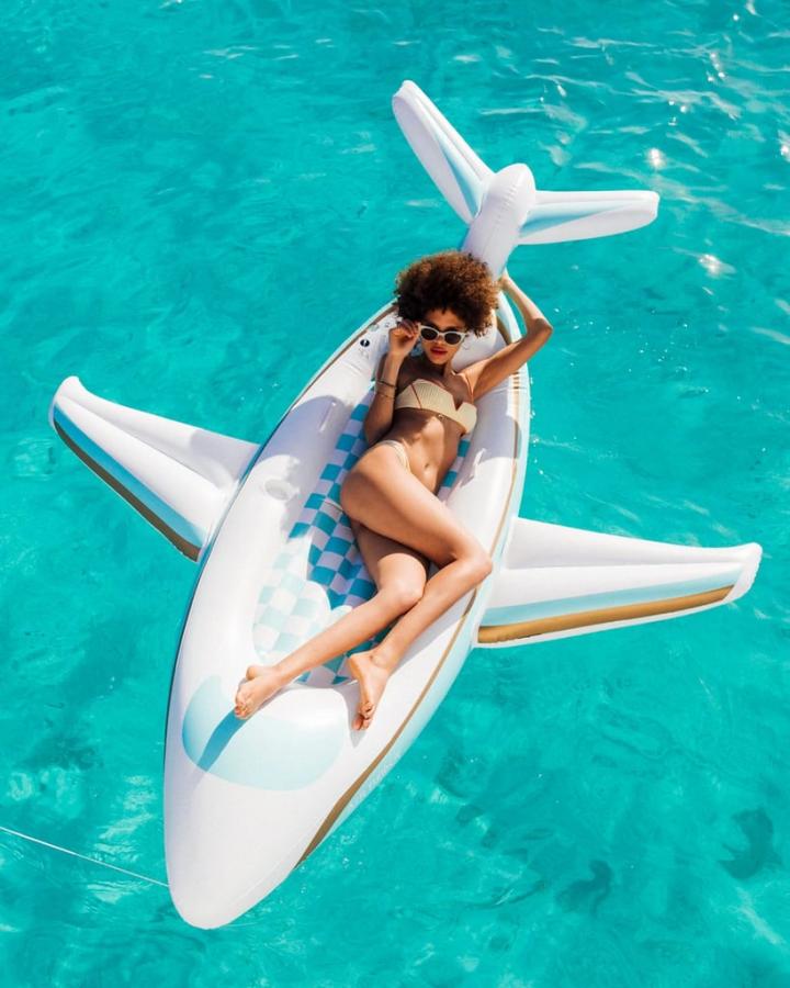 For-First-Class-Floating-Inflatable-Airplane-Pool-Float.webp