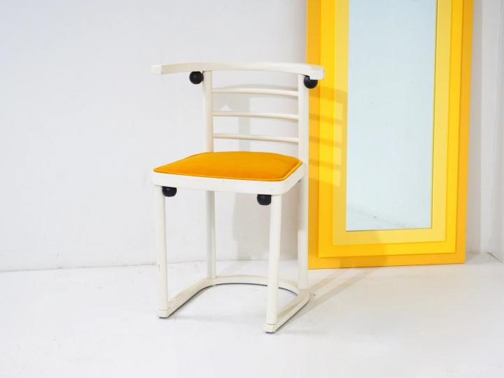 Mood-Boosting-Accents-Art-Deco-Dining-Chair.webp