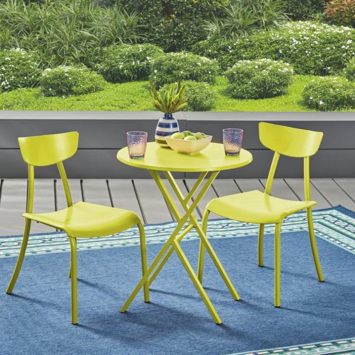 Cheap-Patio-Tables-From-Target.jpg