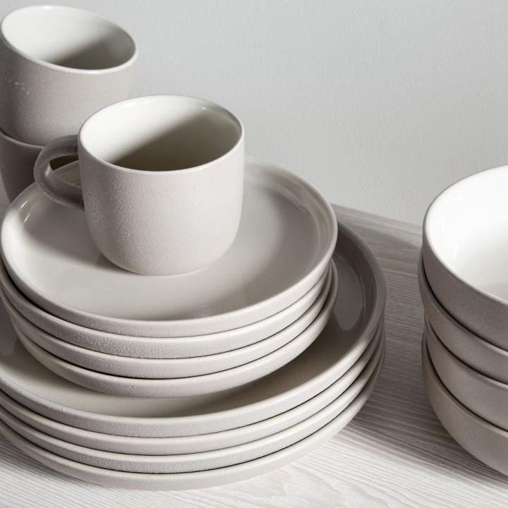 Modern-Stoneware-Dinnerware-West-Elm-Kaloh-Stoneware-Dinnerware.jpg