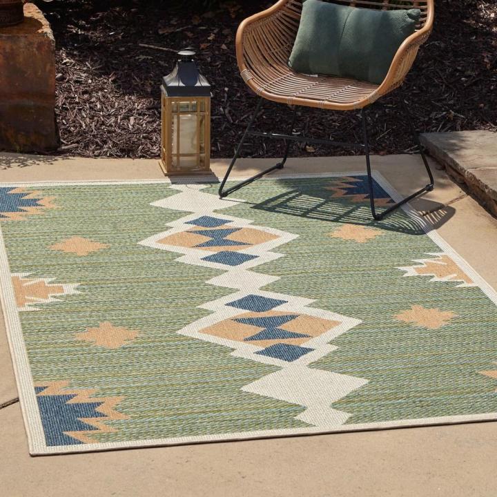 Best-Boho-Rug-Lauryn-Moroccan-IndoorOutdoor-Area-Rug.webp